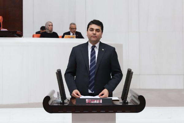 Uysal: “19 Mayıs başkalarının yazdığı bir yazgıya başkaldırıdır”