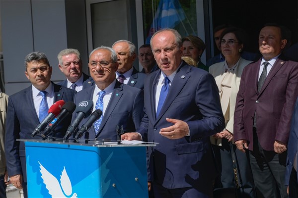 Muharrem İnce, DSP Genel Başkanı Aksakal’ı ziyaret etti