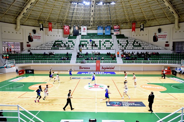Bornova’yı milli heyecan sardı