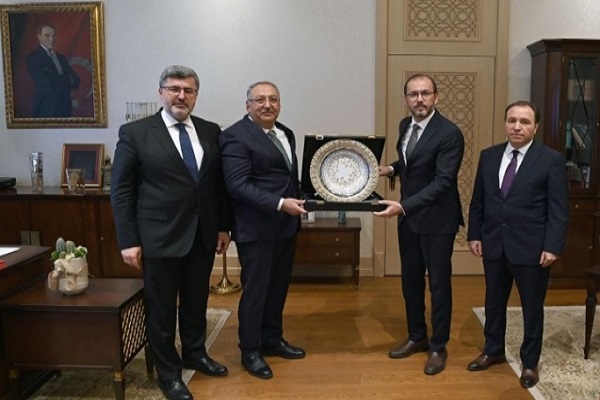 Milletvekili Özkaya ve rektörler Cumhurbaşkanlığı İdari İşler Başkanlığı'nı ziyaret etti