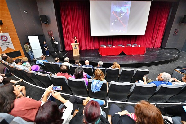 “Din, Beden, Cinsiyet; Neşeden Kedere” sempozyumu başladı