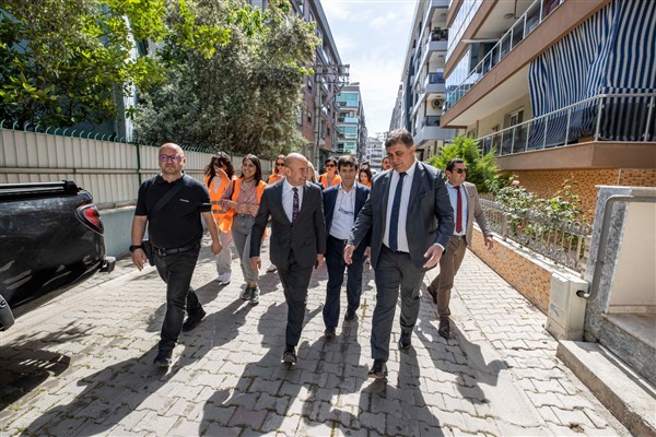 Soyer’den ikinci “Sakin Mahalle” Demirköprü’ye ziyaret