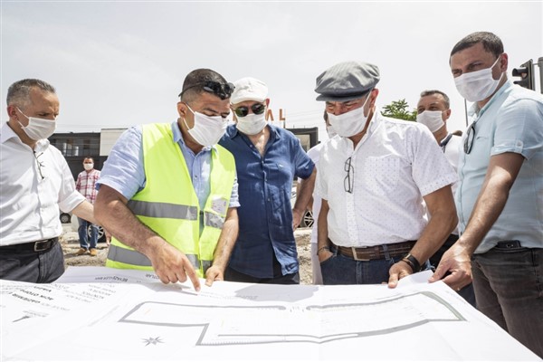 İzmir Büyükşehir Belediyesi’nden yol yatırımları için dev bütçe