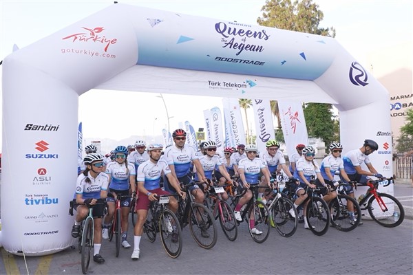 Efsane yarış ‘Santini Queens of The Aegean’ Marmaris’te nefes kesti