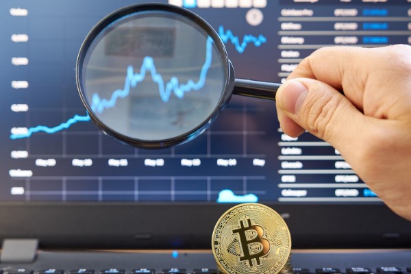 Global conflict of financial conditions