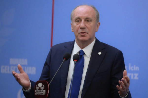 Tunç Soyer, Uzundere’deki çalışmaları inceledi