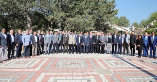 Vali Çiçek, Kaymakam ve Belediye Başkanları ile Vedalaştı