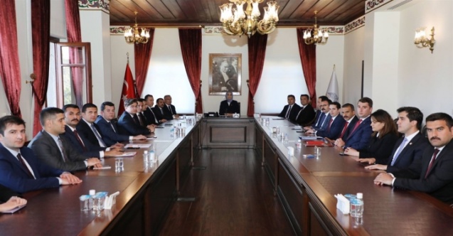 Vali Kübra Güran Yiğitbaşı İlk Toplantısını Kaymakamlarla Yaptı