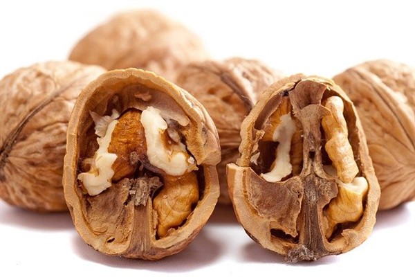 Hazır melatonin kaynağı ceviz, sofradan eksik edilmemeli