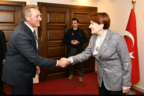 Akşener, ABD Büyükelçisi Jeffrey Flake'i kabul etti
