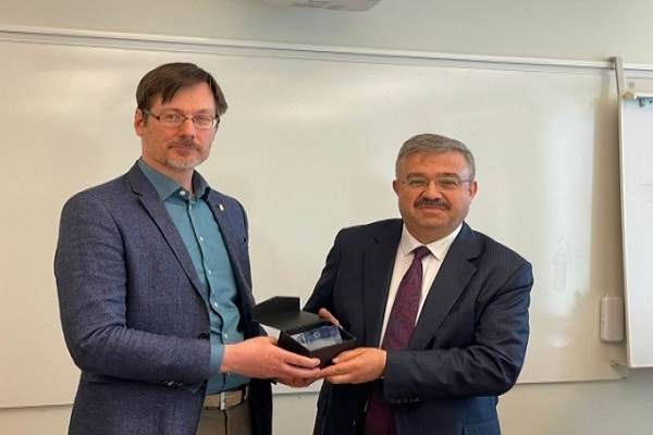 Yurdunuseven, “İsveçli siyasinin yaptığı haysiyetsizce davranıştır”