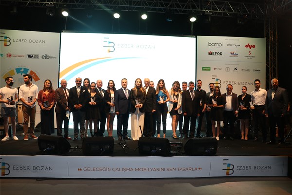 Tasarımcılar, 'Ezber Bozan Tasarım Yarışması' ile dünyanın en prestijli tasarım okullarında okuyor