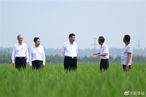 Xi Jinping Sichuan eyaletinde
