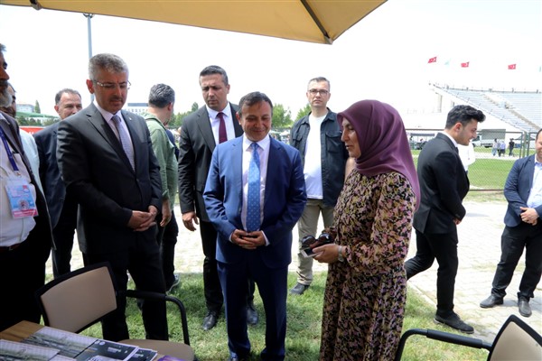 'Sırdaşın Olayım' projesi üniversite gençliği ile buluştu