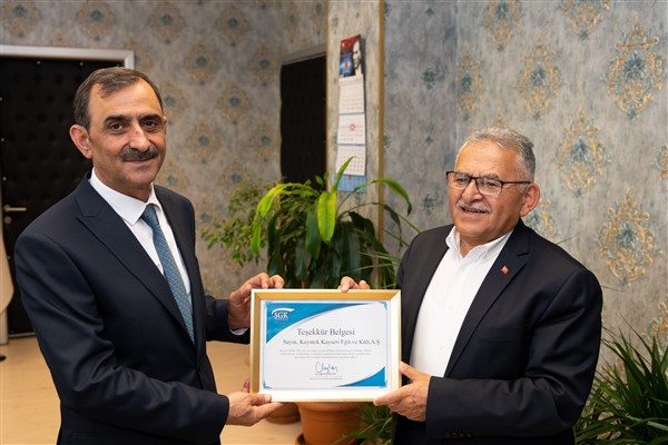 Başkan Büyükkılıç’a “en çok istihdam ve en çok kadın istihdamı” plaketi