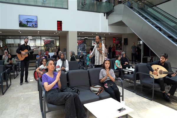 Bağcılar Belediyesi’nden sürpriz konser