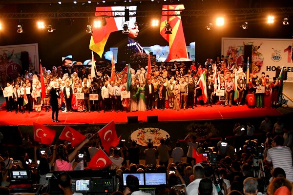 Uluslararası Esenyurt Halk Dansları ve Müzik Festivali'nde sona gelindi
