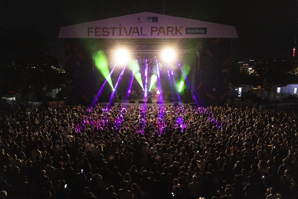 ‘Festival Park Kadıköy’den konserli açılış