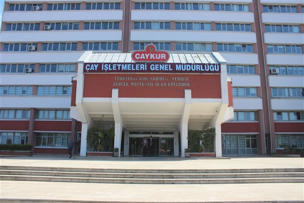 Çaykur 1. sürgün çay sezonunu değerlendirdi