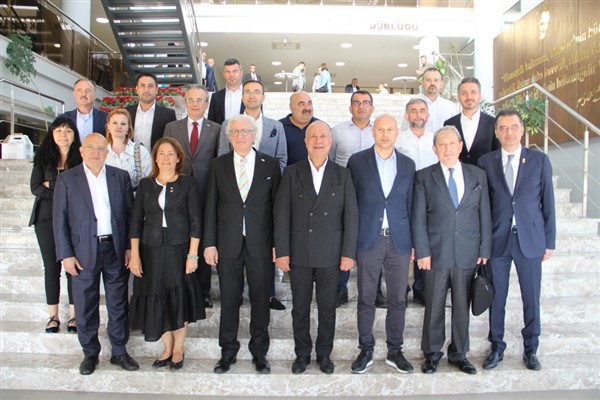 Uşaklı ihracatçılar atıkları ekonomiye kazandırıyor