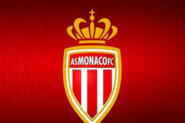 Monaco, Fabregas'ı gönderdi