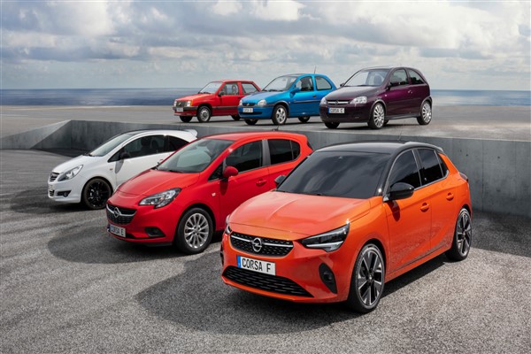 Opel Corsa, 40’ıncı yılını kutluyor