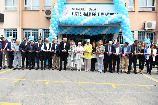 Tuzla’da Hayat Boyu Öğrenme Haftası'na özel sergi açıldı