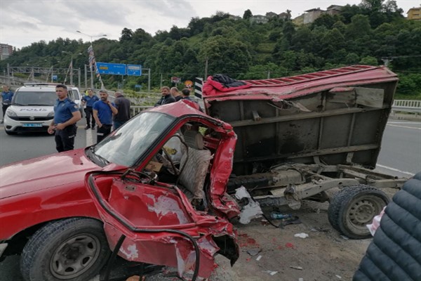 Rize'de meydana gelen trafik kazasında 1 kişi yaralandı