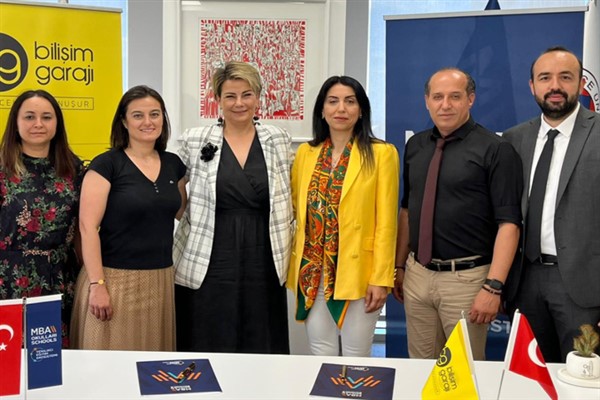 MBA Okulları ve Bilişim Garajı iş birliği ile bilgi bilişime bilişim geleceğe dönüşüyor