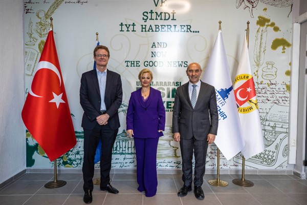 Soyer: “Gazetecilerin ifade ve basın özgürlüğü için mücadele ettiği bir üs olacak”