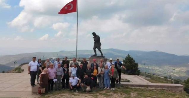 Şiir yarışmasına katılan şair ve ozanlar Büyük Taarruzun yaşandığı yerleri gezdiBüyük Taarruz'un 100.yılında düzenlenen 