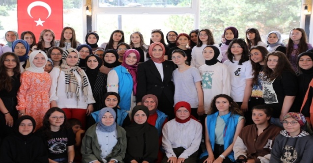 Afyonkarahisar Valisi Gençlik Kampı’nda Gençlerle Söyleşi Yaptı
