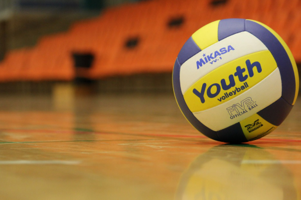 Kadın voleybolcular, İtalya'yı mağlup etti
