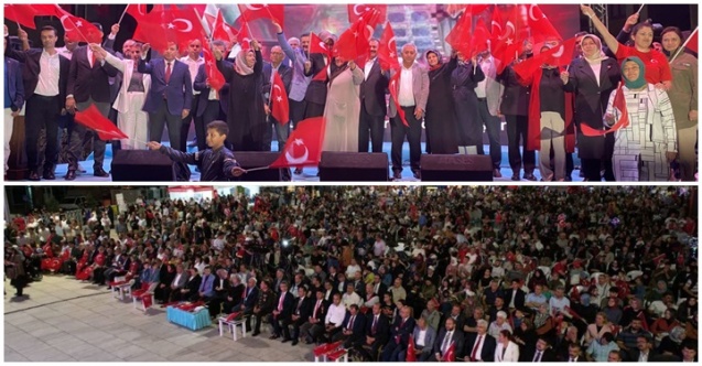 Afyonkarahisar Zafer Meydanında 15 Temmuz Coşkusu