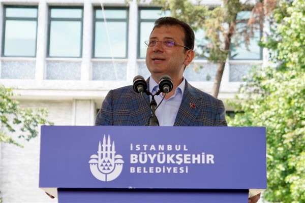 İmamoğlu, mesai arkadaşlarıyla bayramlaştı