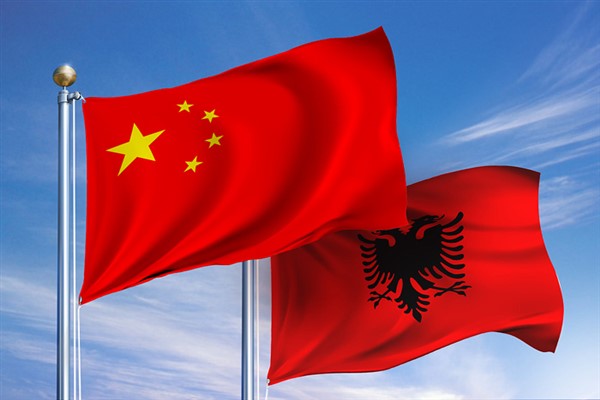 Xi Jinping’den Arnavutluk’un yeni Cumhurbaşkanı Bayram Begay’a tebrik
