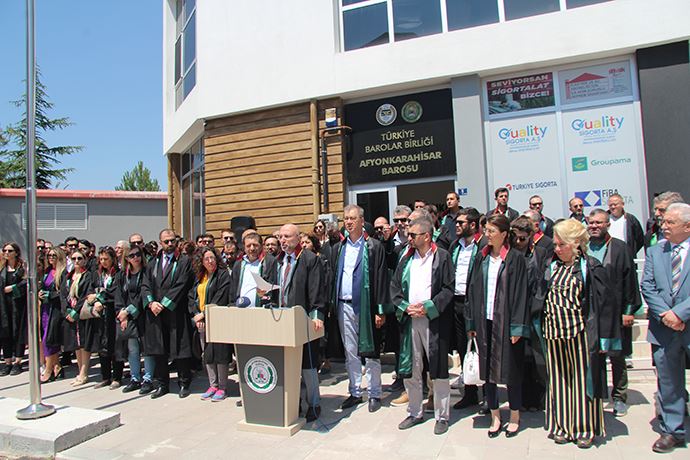 Afyonkarahisar Barosu “Biliyoruz ki Başımız Sağ Olmayacak”