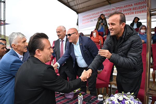 Başkan Yazıcı, Kadırga Yaylası’ndaki Otçu Şenliği’ne katıldı