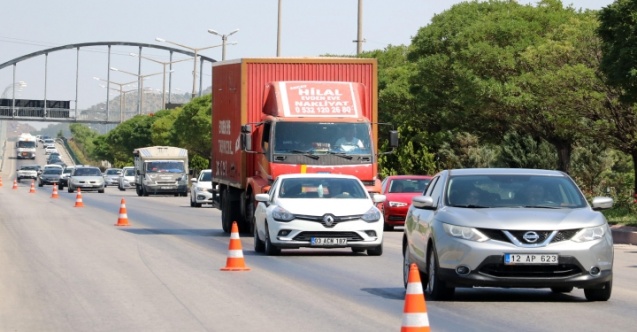 Bayram tatilinde Afyon’dan 2 milyon araç geçti