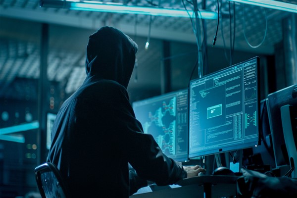 Çalınan kimlik verileriyle Dark Web’de sahte pasaport satılıyor