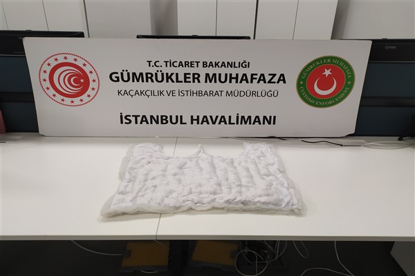 İstanbul Havalimanı'nda uyuşturucu operasyonu