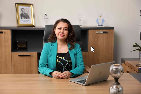 Coşkunöz Eğitim Vakfı'nda 'Care Your Career' bursunda yeni dönem