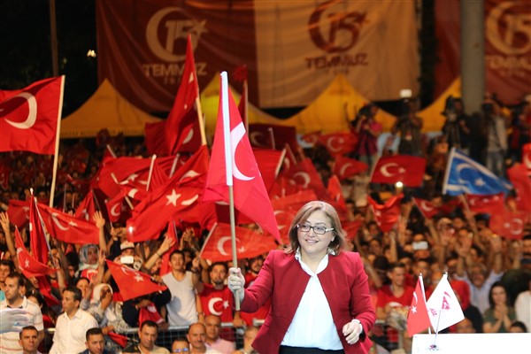 Fatma Şahin'den 15 Temmuz mesajı