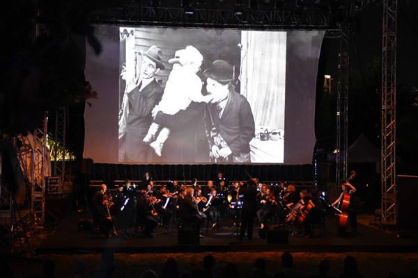 Kalamış Yaz Festivali'nde film gösterimleri başladı