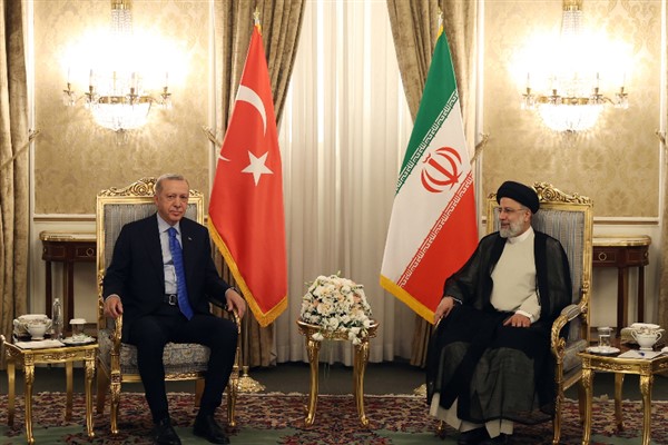 Cumhurbaşkanı Erdoğan, İran Cumhurbaşkanı Reisi ile ortak basın toplantısı düzenliyor