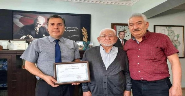 50 yıldır birlikte çalıştığı insanlardan helal'lik istedi