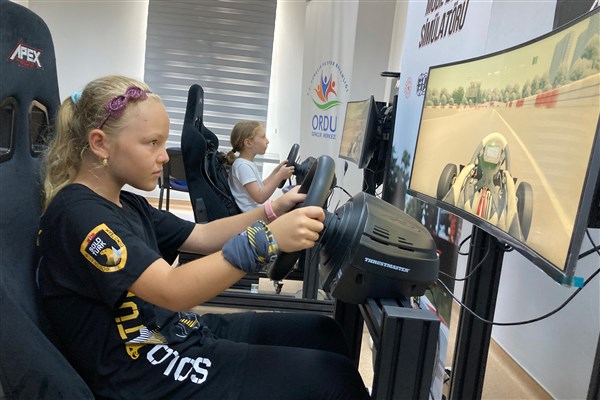 Mobil Eğitim Simülatörü Karadeniz'de