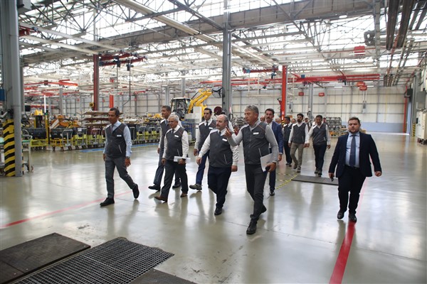 Bakan Varank’tan TürkTraktör Ankara Fabrikası’na ziyaret