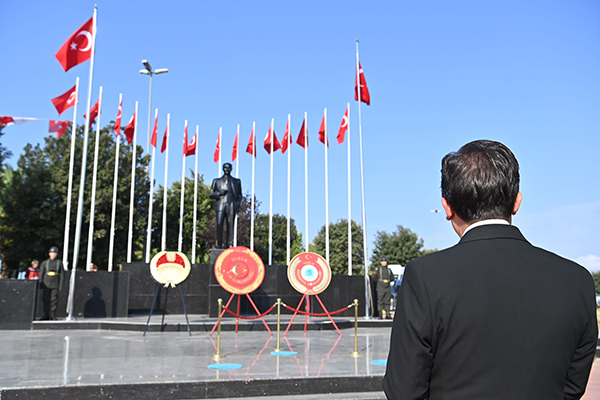 Tuzla’da 30 Ağustos Zafer Bayramı’nda çelenk sunma töreni düzenlendi