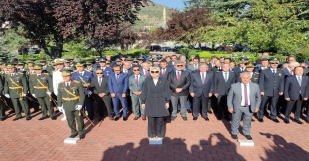 Zafer Bayramı Törenle Kutlandı